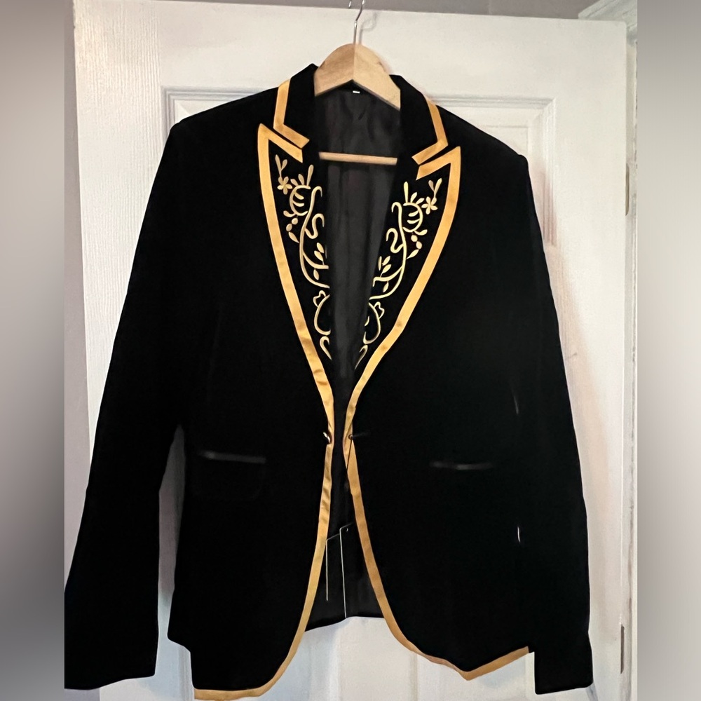 Black Velvet Blazer Gold Embroidered Label 40R NWT